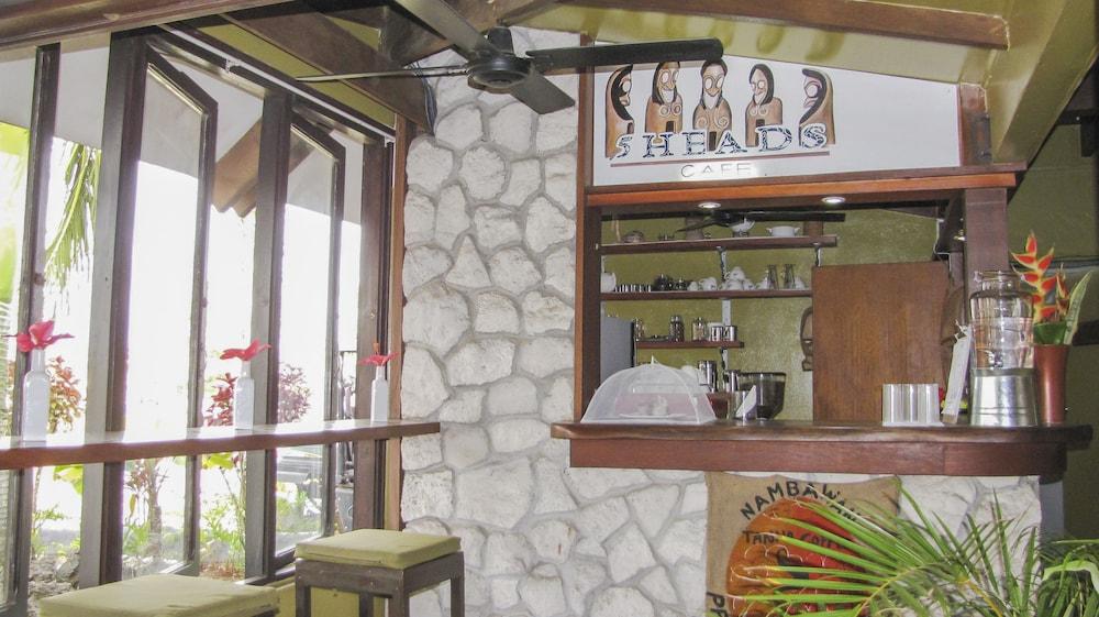 Coconut Palms Resort Vanuatu Port Vila Dış mekan fotoğraf