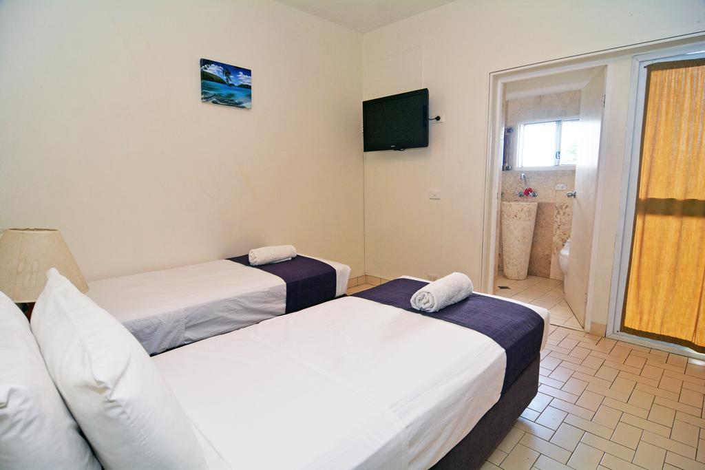 Coconut Palms Resort Vanuatu Port Vila Dış mekan fotoğraf
