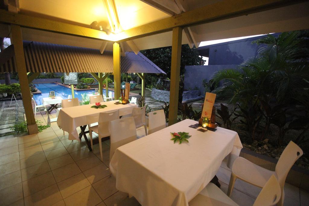 Coconut Palms Resort Vanuatu Port Vila Dış mekan fotoğraf