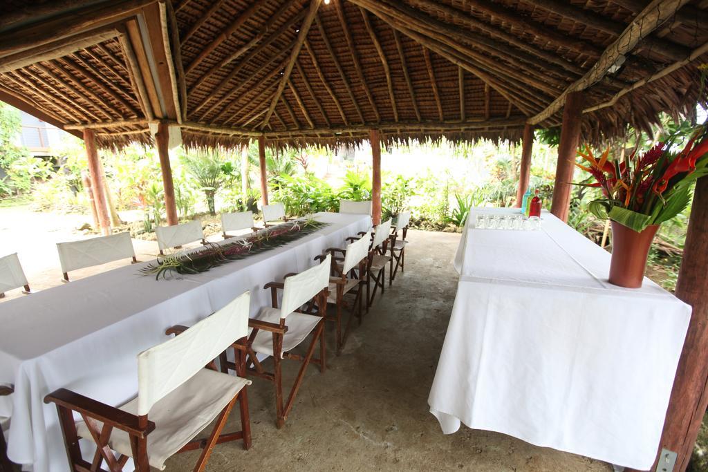 Coconut Palms Resort Vanuatu Port Vila Dış mekan fotoğraf