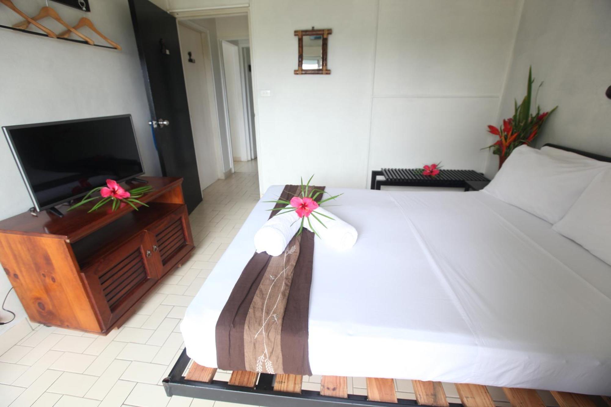 Coconut Palms Resort Vanuatu Port Vila Dış mekan fotoğraf