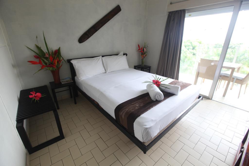 Coconut Palms Resort Vanuatu Port Vila Dış mekan fotoğraf
