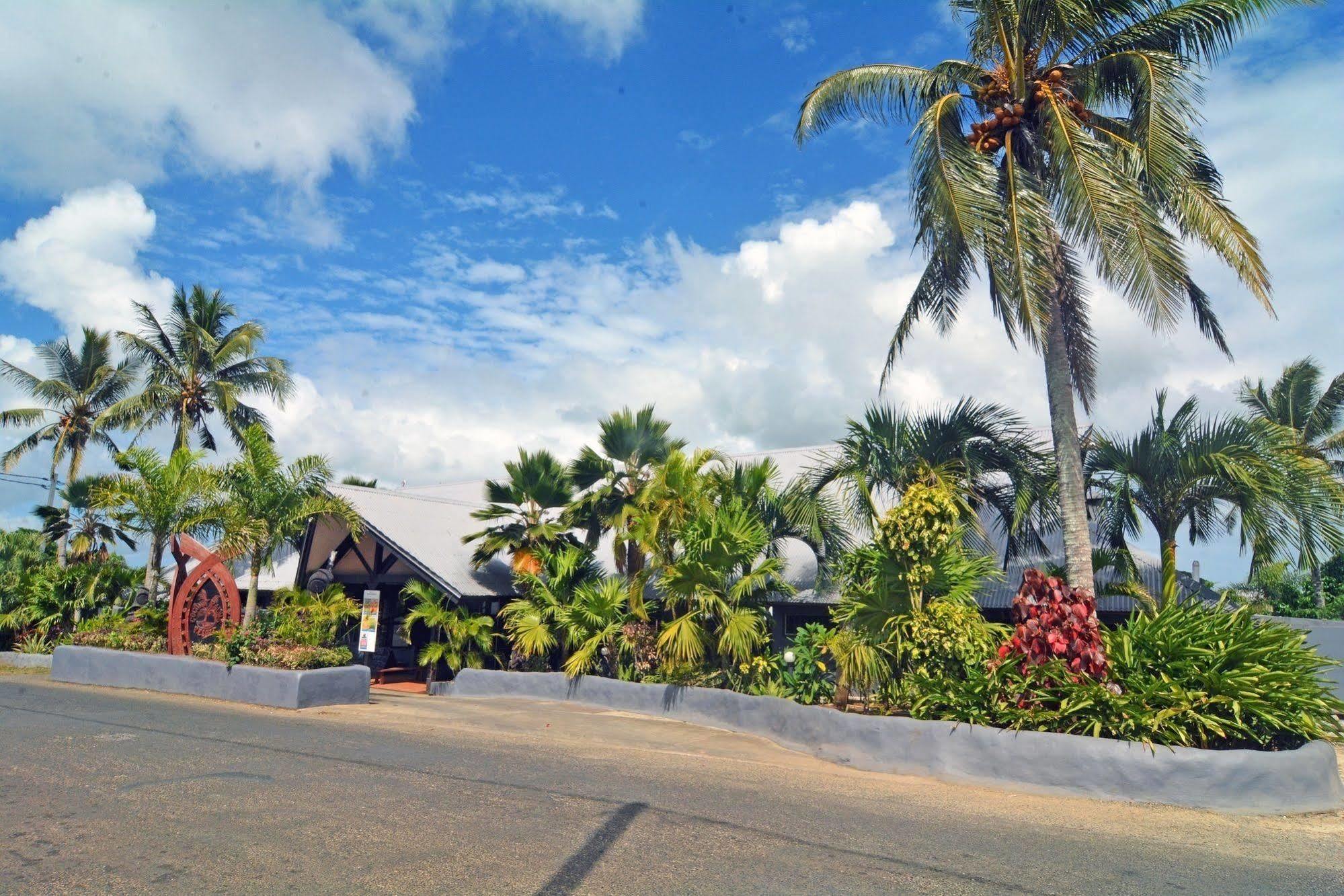 Coconut Palms Resort Vanuatu Port Vila Dış mekan fotoğraf