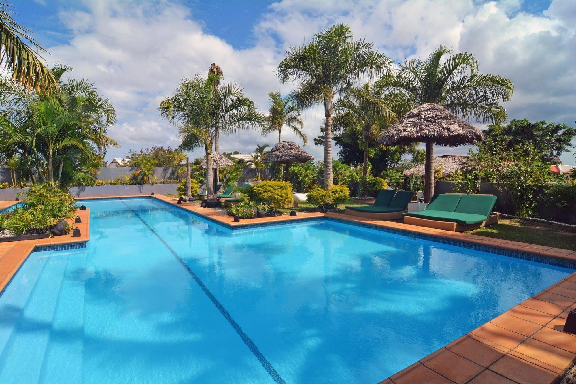 Coconut Palms Resort Vanuatu Port Vila Dış mekan fotoğraf